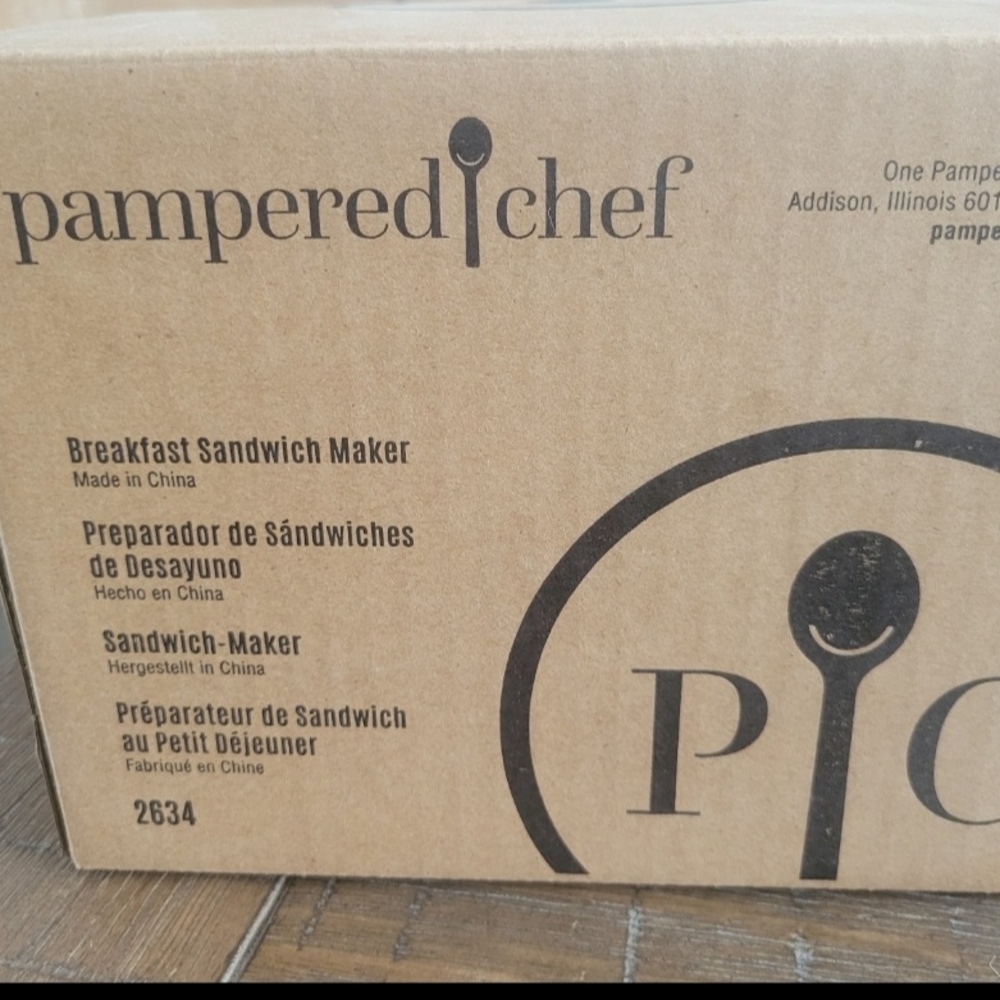 Pampered Chef Brown Cardboard Breakfast Sandwich Maker Box